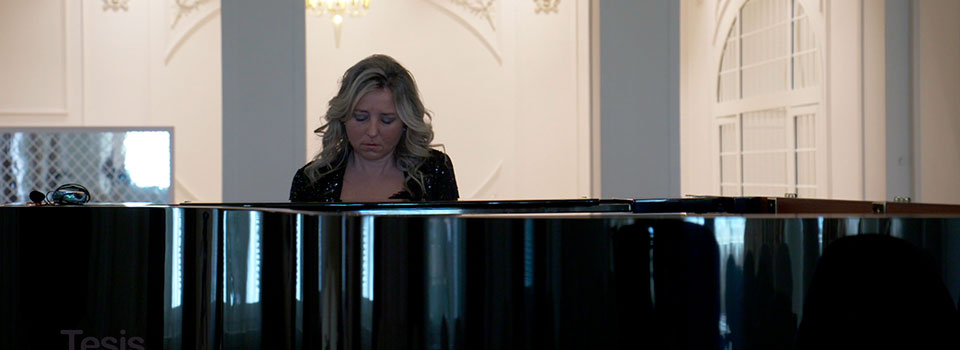 Paula Coronas, pianista