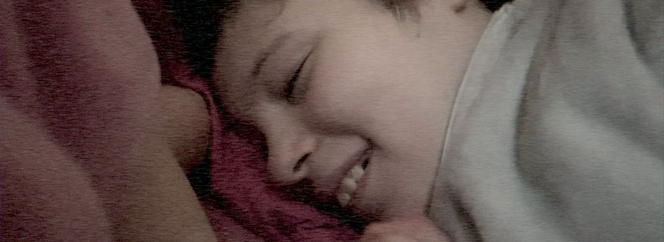 Síndrome de Angelman: causas, síntomas y realidad de una enfermedad rara genética