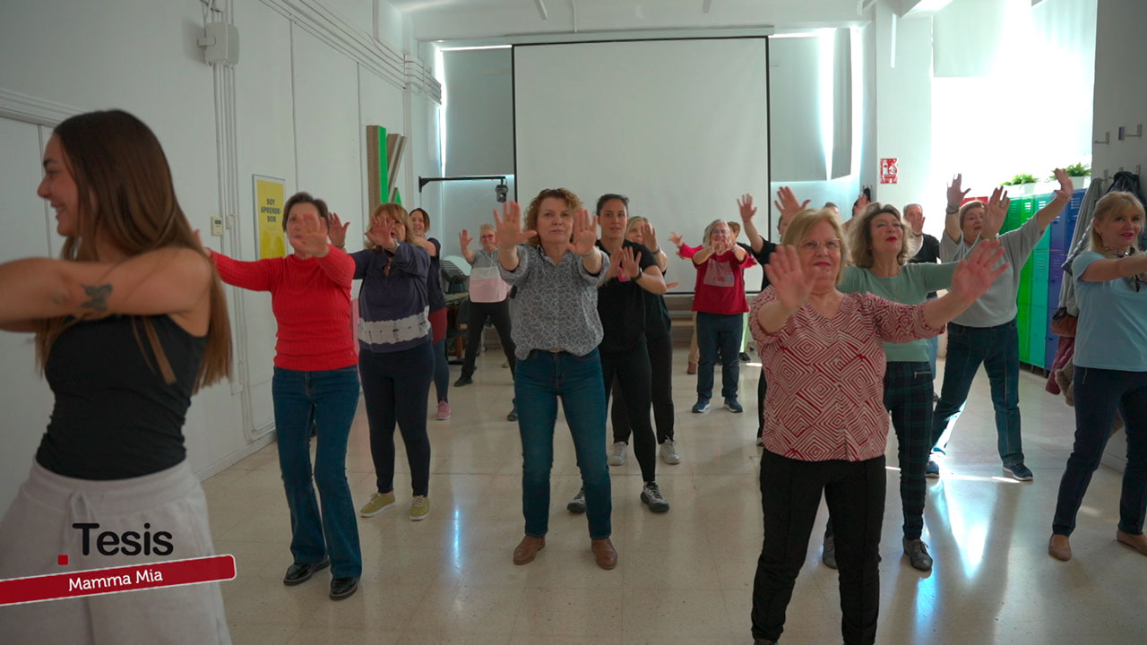 Generaciones unidas al ritmo de Mamma Mia – Tesis – Canal Sur & Cedecom Proyecto intergeneracional en la Universidad de Granada inspirado en el musical Mamma Mia