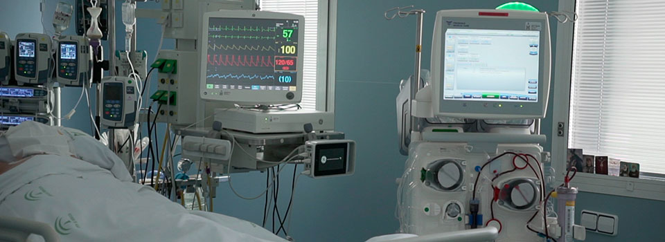 Así se entrenan los especialistas de UCI con simulación clínica