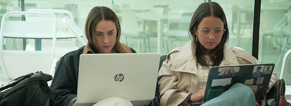 Más de 65.000 estudiantes andaluces afrontan la nueva PAU